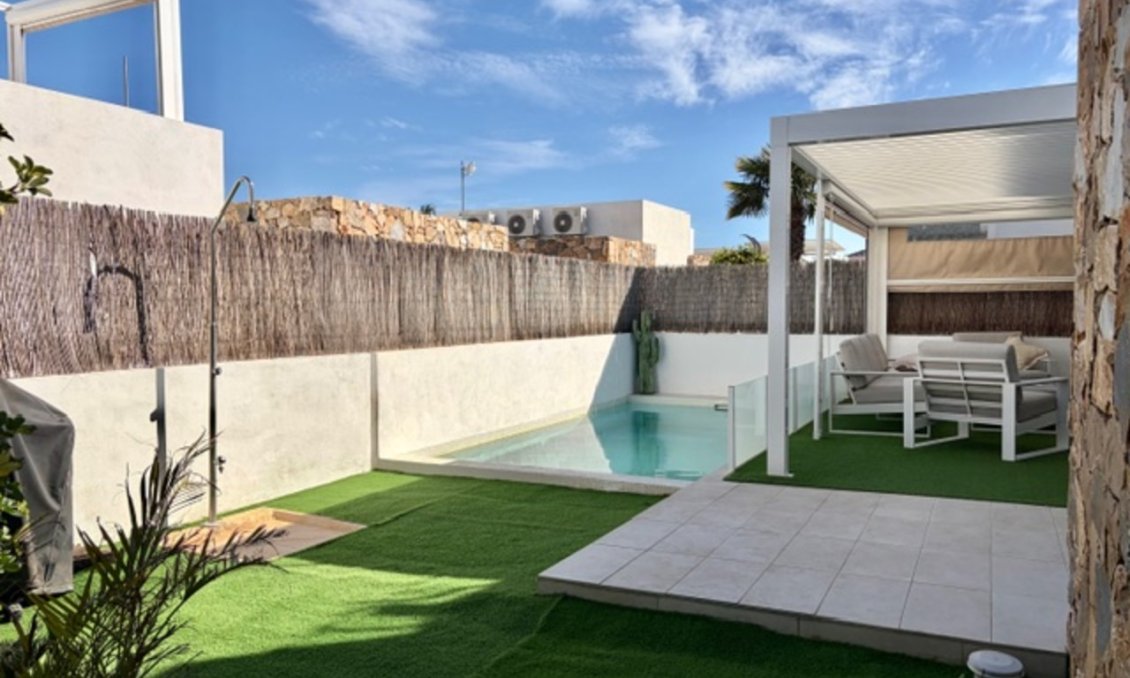 Wiederverkauf - Villa -
Cabo Roig - Costa Blanca