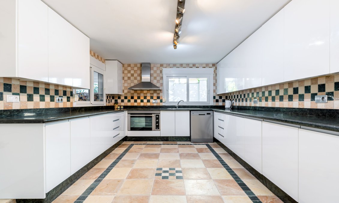 Wiederverkauf - Villa -
Dehesa de Campoamor - Costa Blanca