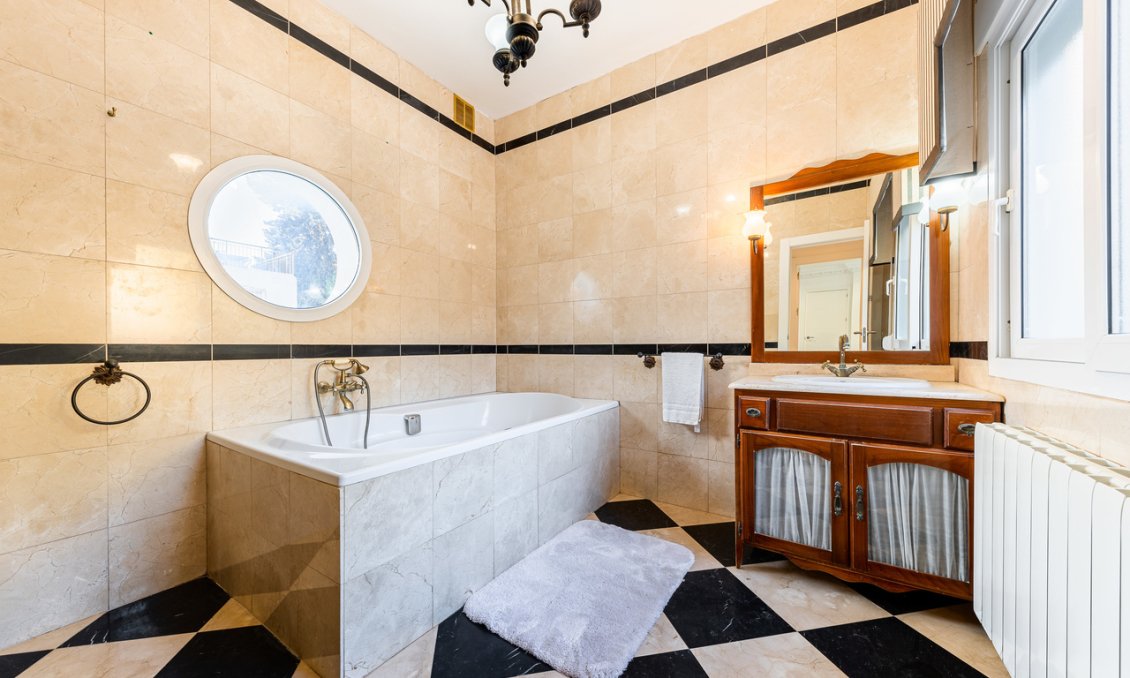 Wiederverkauf - Villa -
Dehesa de Campoamor - Costa Blanca