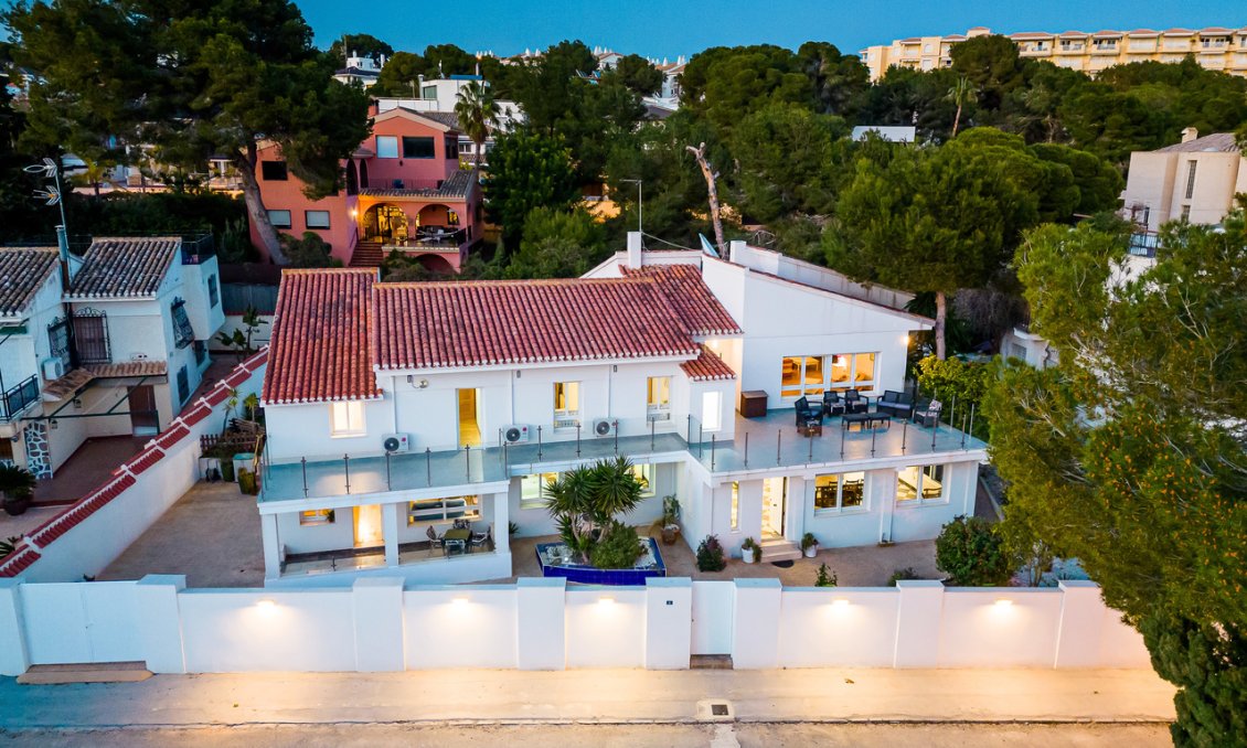 Wiederverkauf - Villa -
Dehesa de Campoamor - Costa Blanca