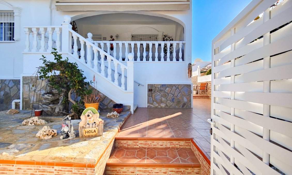 Resale - Villa -
Ciudad Quesada - Costa Blanca
