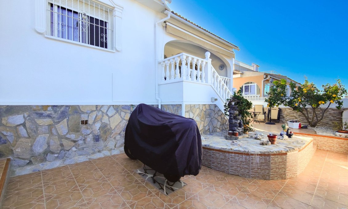 Resale - Villa -
Ciudad Quesada - Costa Blanca