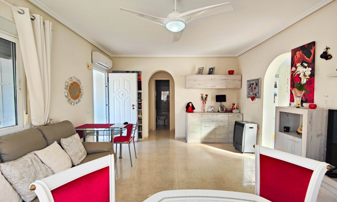 Resale - Villa -
Ciudad Quesada - Costa Blanca