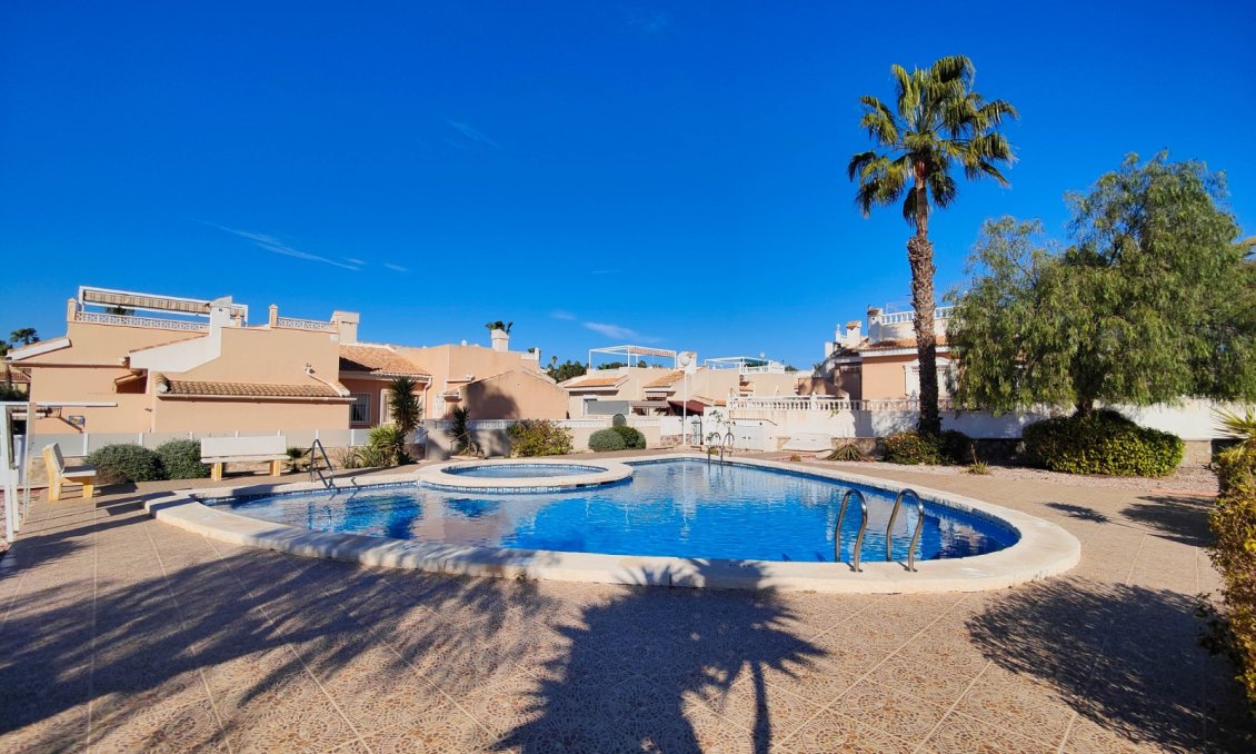 Resale - Villa -
Ciudad Quesada - Costa Blanca