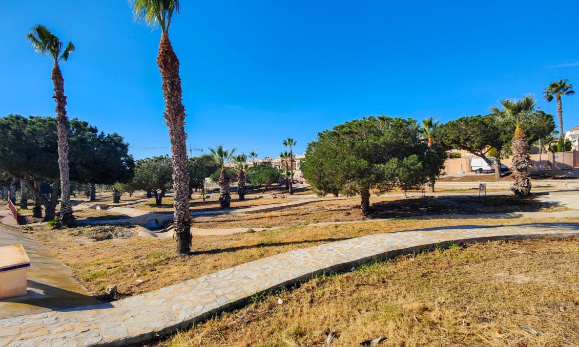 Resale - Villa -
Ciudad Quesada - Costa Blanca