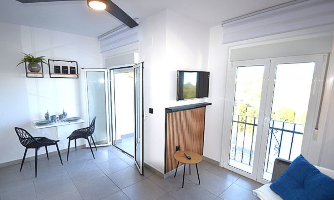 Resale - Apartment -
San Miguel de Salinas - Inland