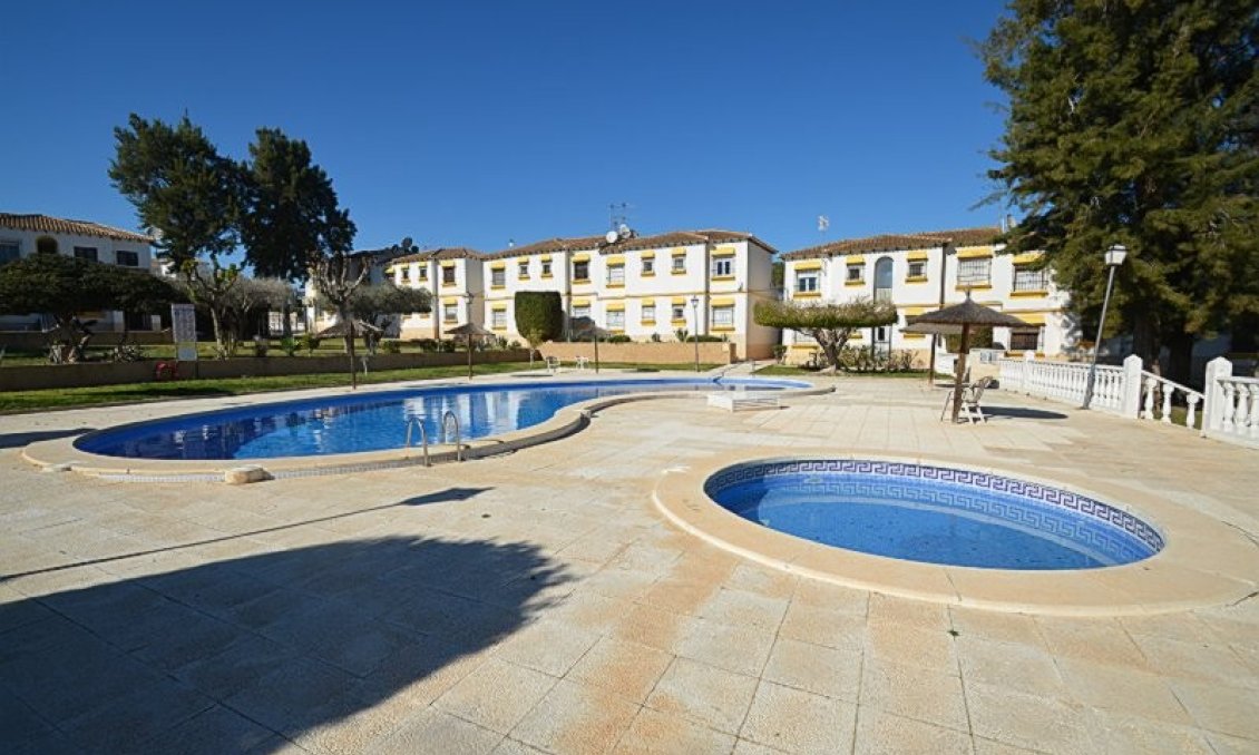 Resale - Apartment -
San Miguel de Salinas - Inland
