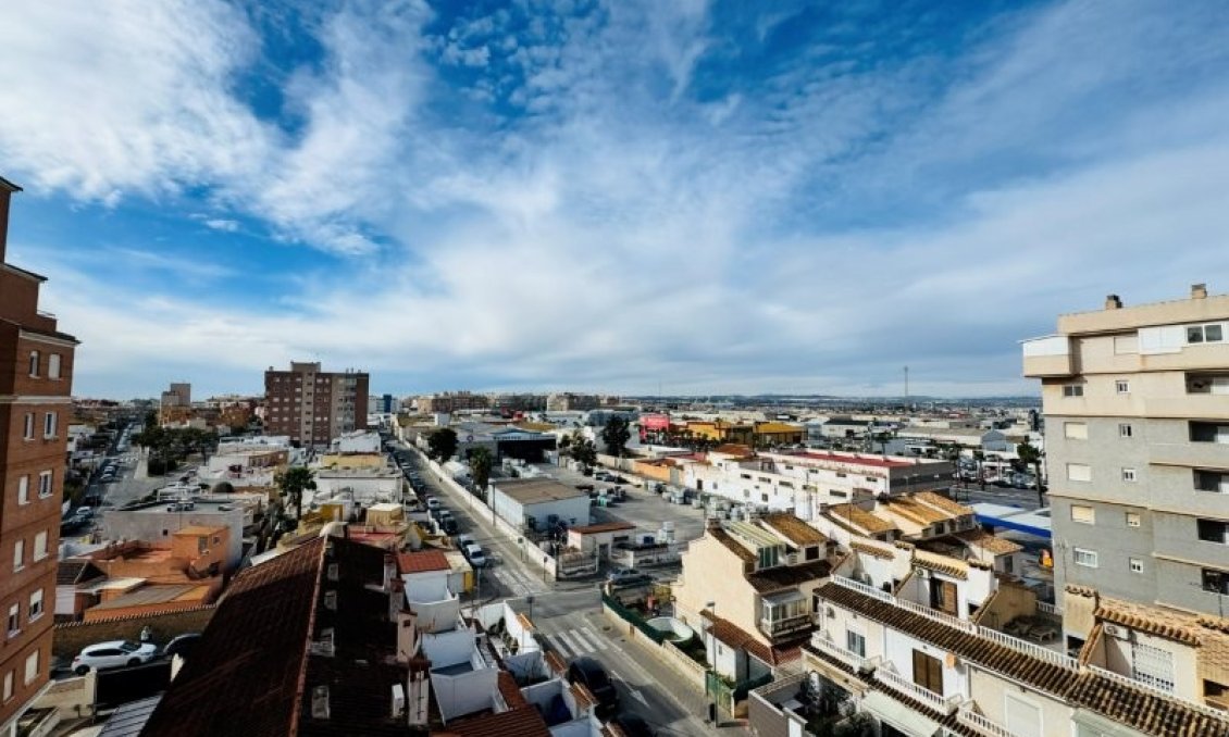 Resale - Apartment -
Torrevieja - Costa Blanca