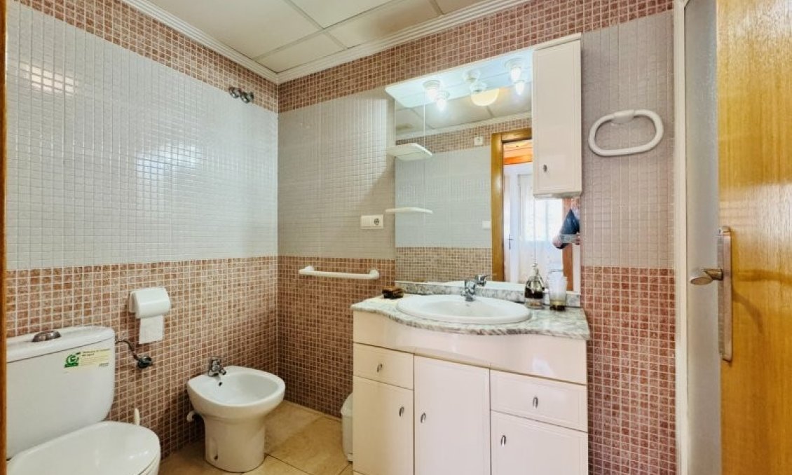 Resale - Apartment -
Torrevieja - Costa Blanca