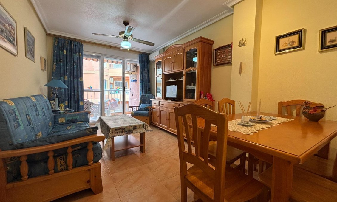 Resale - Apartment -
Torrevieja - Playa de los Locos