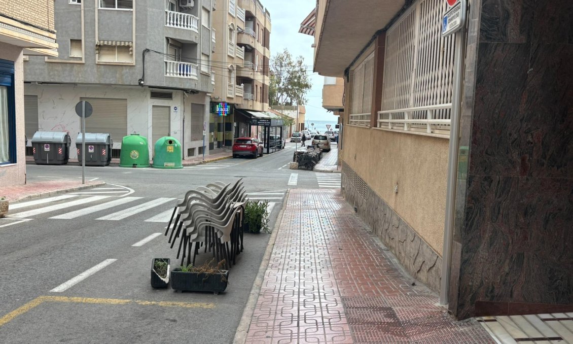 Resale - Apartment -
Torrevieja - Playa de los Locos