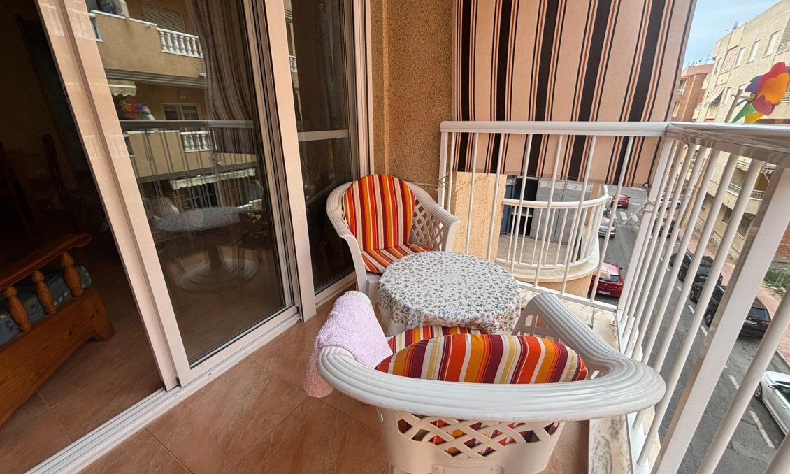 Resale - Apartment -
Torrevieja - Playa de los Locos
