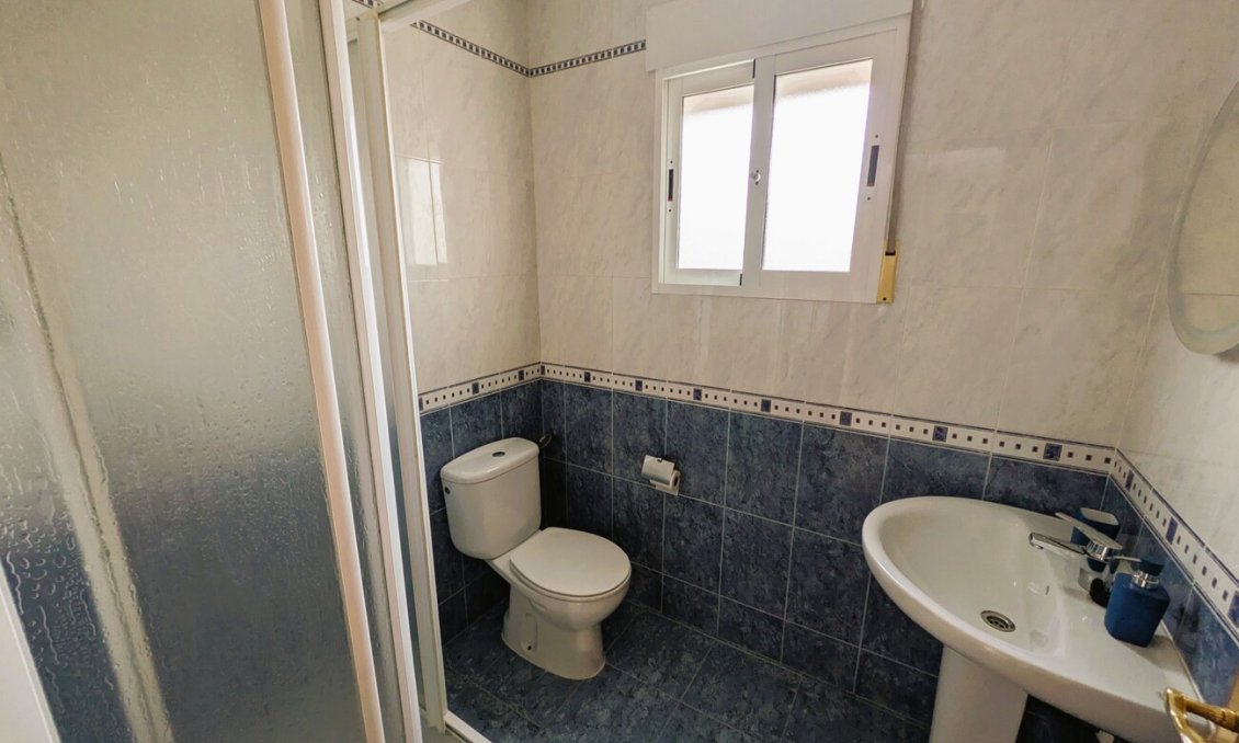 Resale - Villa -
Campos del Río