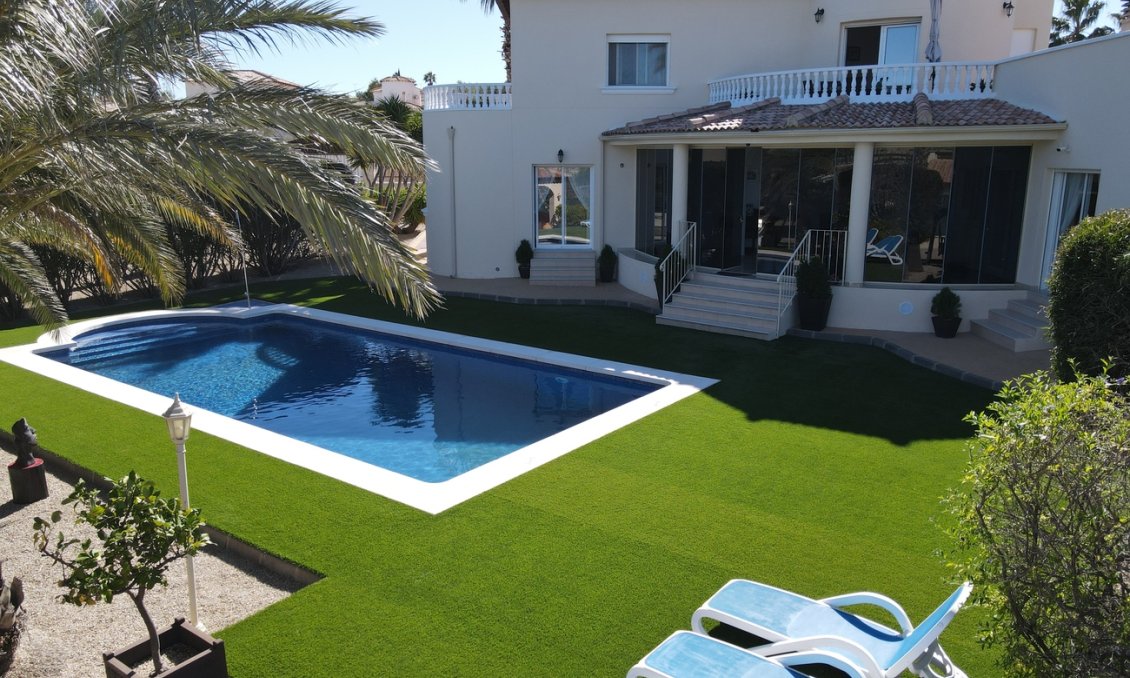 Resale - Villa -
Campos del Río