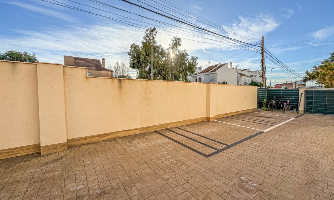 Használt Ingatlanok - Apartman -
Torrevieja - Costa Blanca