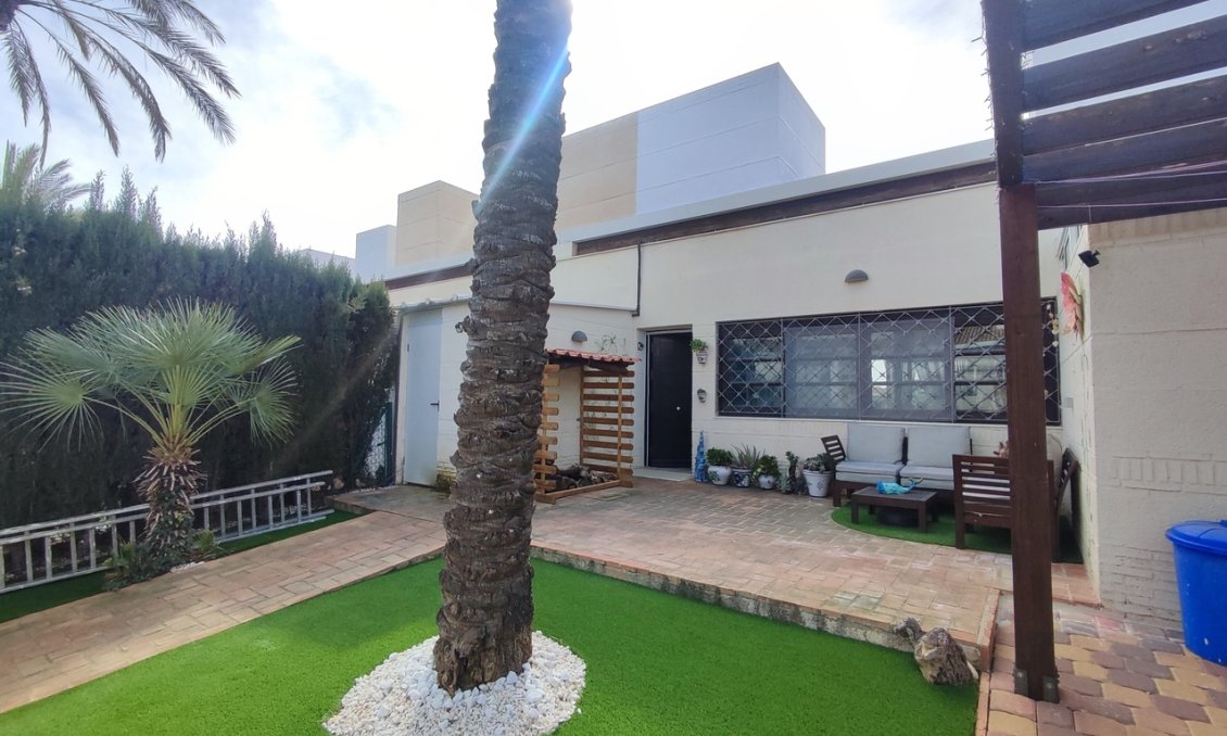 Revente - Villa -
Peraleja Golf - Inland