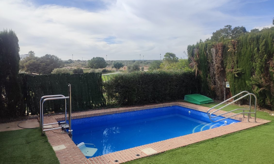 Revente - Villa -
Peraleja Golf - Inland