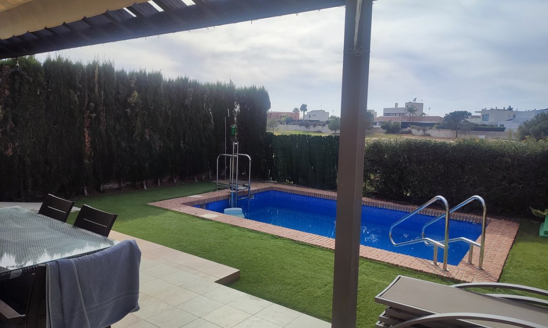 Revente - Villa -
Peraleja Golf - Inland