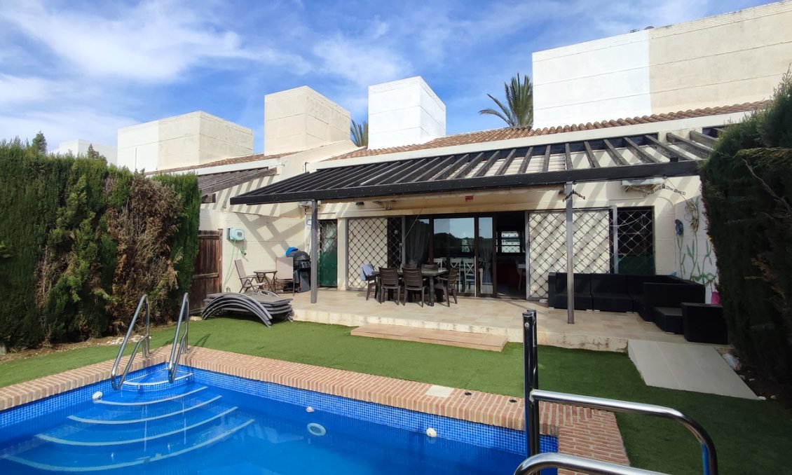 Revente - Villa -
Peraleja Golf - Inland
