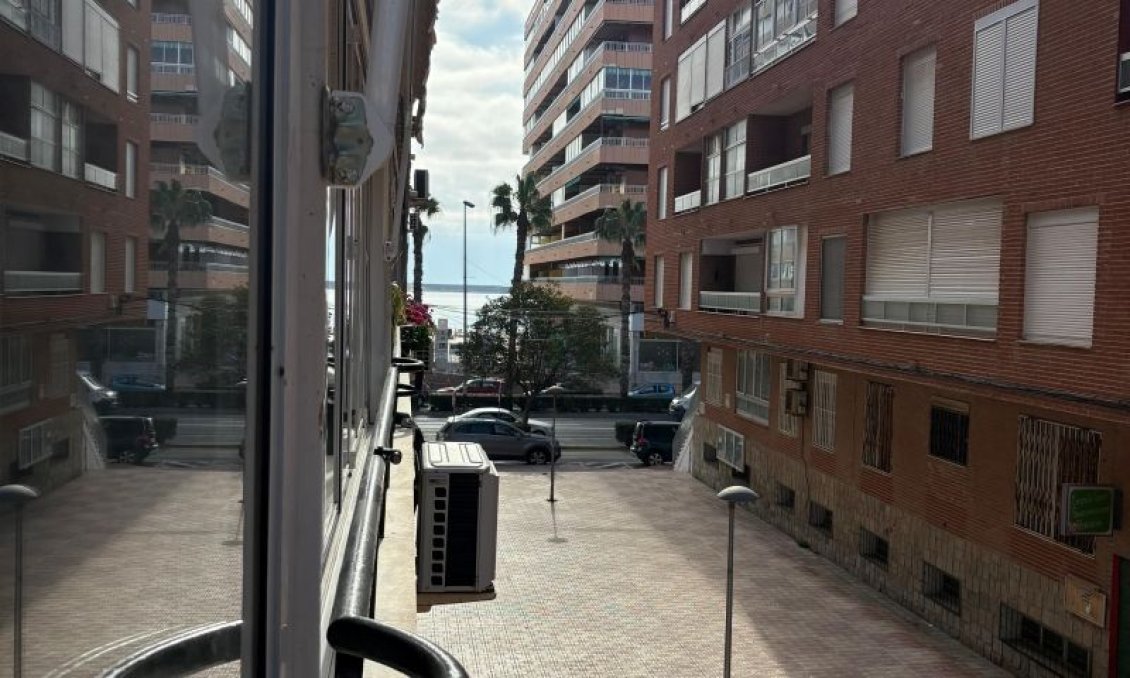 Használt Ingatlanok - Apartman -
Torrevieja - Costa Blanca