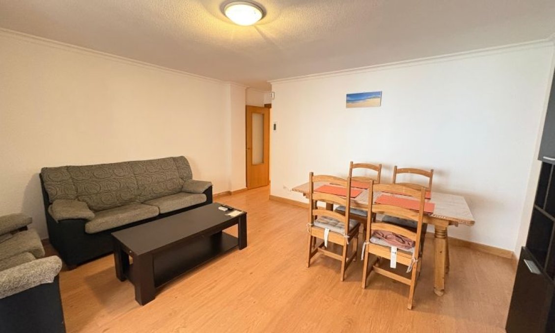 Használt Ingatlanok - Apartman -
Torrevieja - Costa Blanca