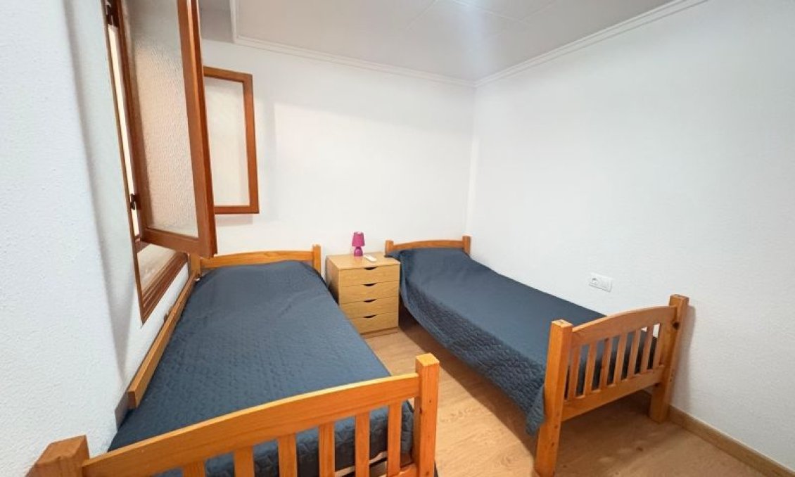 Használt Ingatlanok - Apartman -
Torrevieja - Costa Blanca