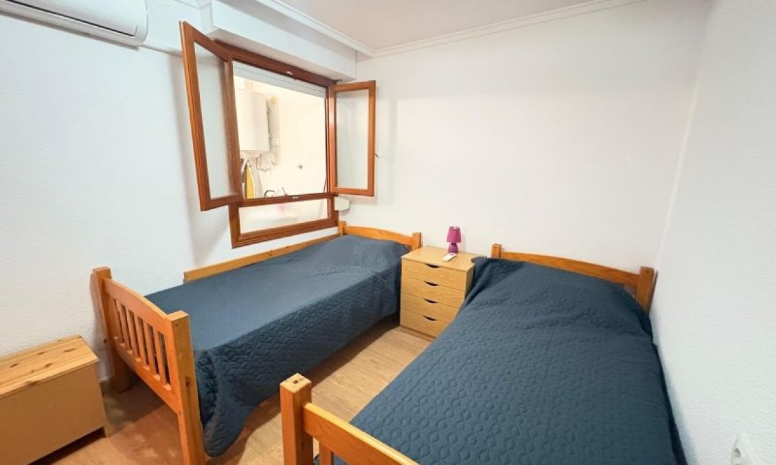 Használt Ingatlanok - Apartman -
Torrevieja - Costa Blanca