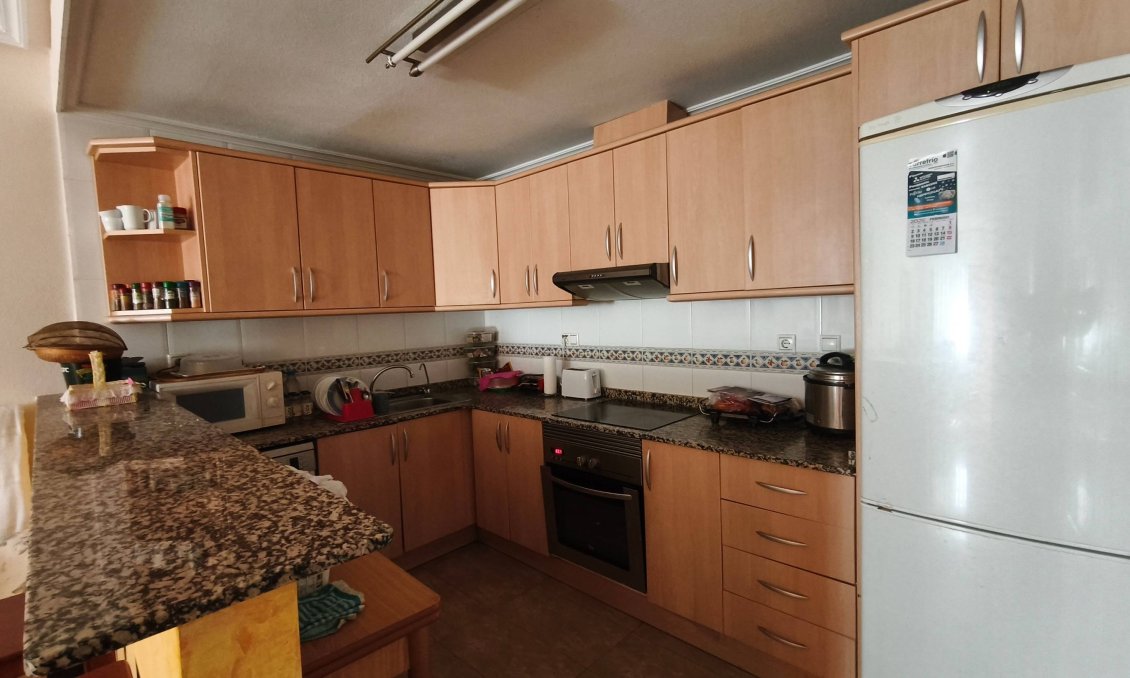 Használt Ingatlanok - Apartman -
Torrevieja - Estacion De Autobuses