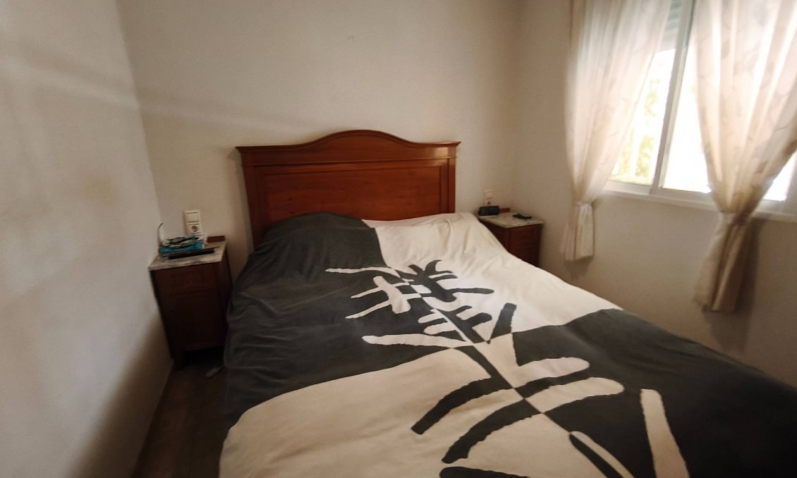 Használt Ingatlanok - Apartman -
Torrevieja - Estacion De Autobuses