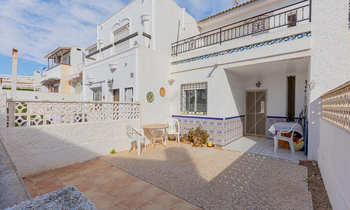 Revânzare - Town House -
Torrevieja - Calas Blanca