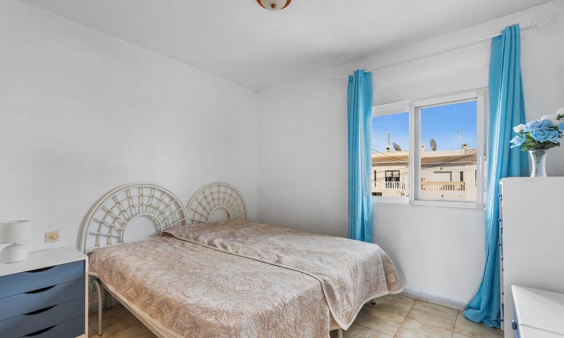 Revânzare - Town House -
Torrevieja - Calas Blanca