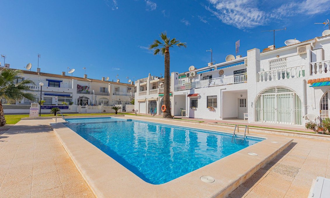 Revânzare - Town House -
Torrevieja - Calas Blanca