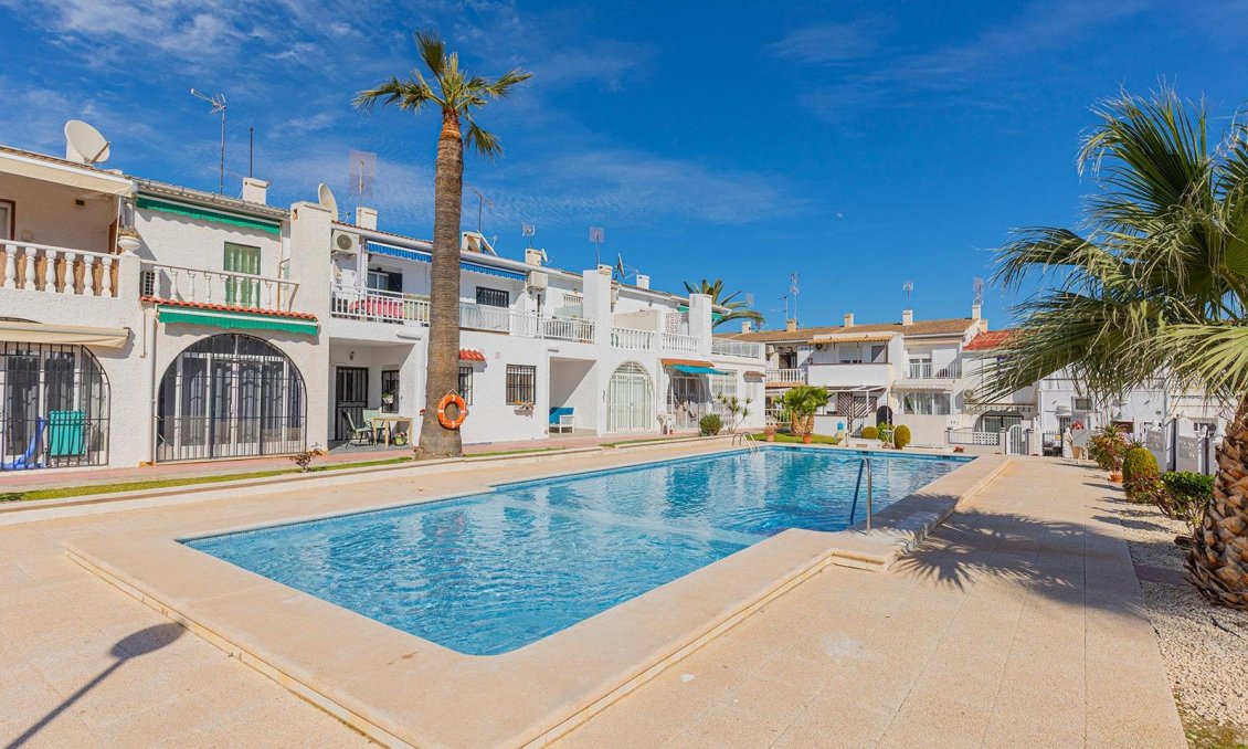 Revânzare - Town House -
Torrevieja - Calas Blanca
