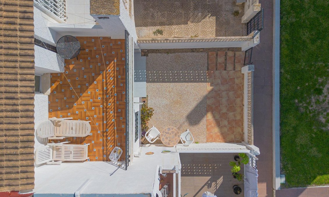 Revânzare - Town House -
Torrevieja - Calas Blanca