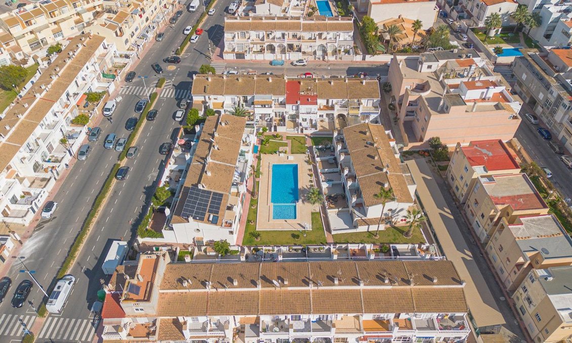 Revânzare - Town House -
Torrevieja - Calas Blanca