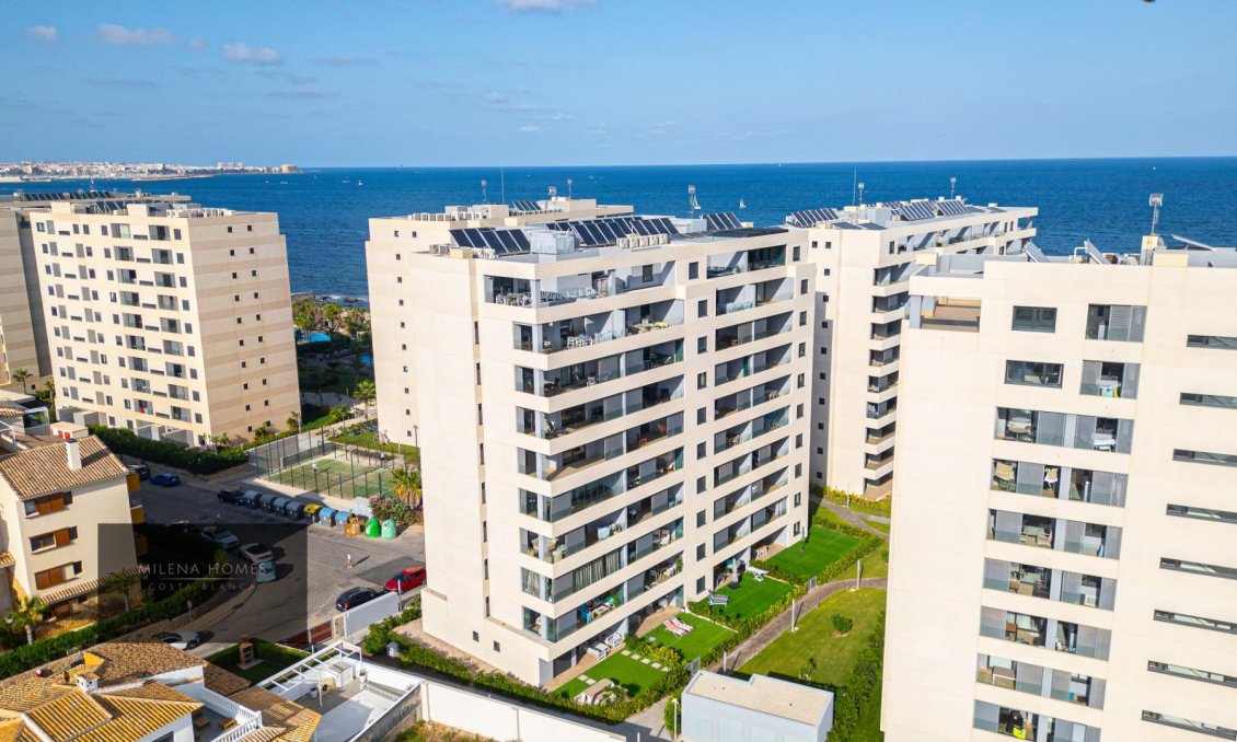 Segunda mano - Apartamento -
Torrevieja - Punta Prima