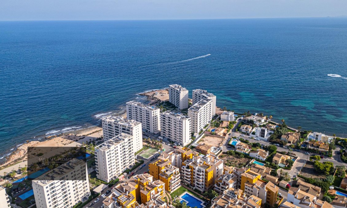 Segunda mano - Apartamento -
Torrevieja - Punta Prima