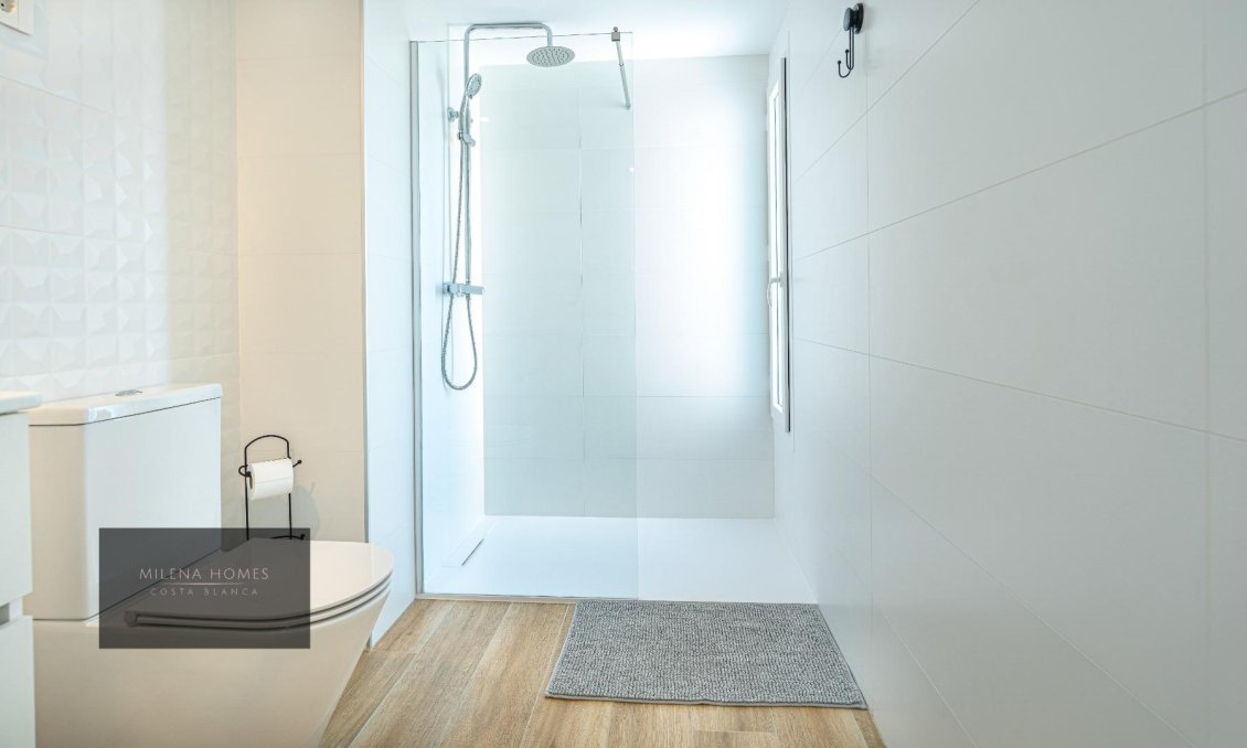 Segunda mano - Apartamento -
Torrevieja - Punta Prima