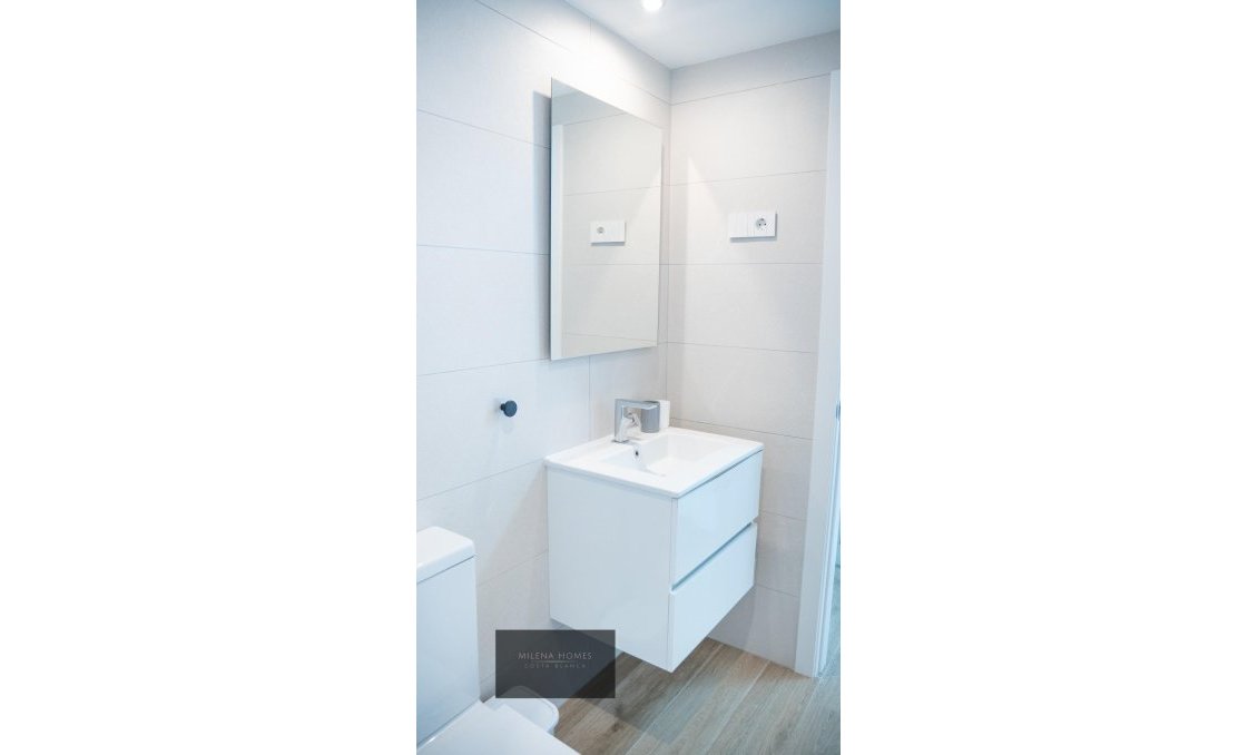 Segunda mano - Apartamento -
Torrevieja - Punta Prima