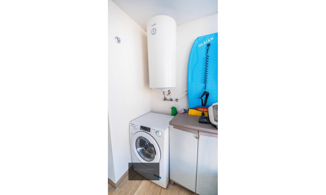 Segunda mano - Apartamento -
Torrevieja - Punta Prima