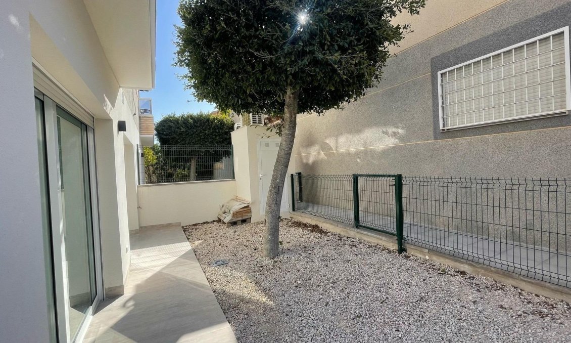 Segunda mano - Apartamento -
Torrevieja - Torreblanca