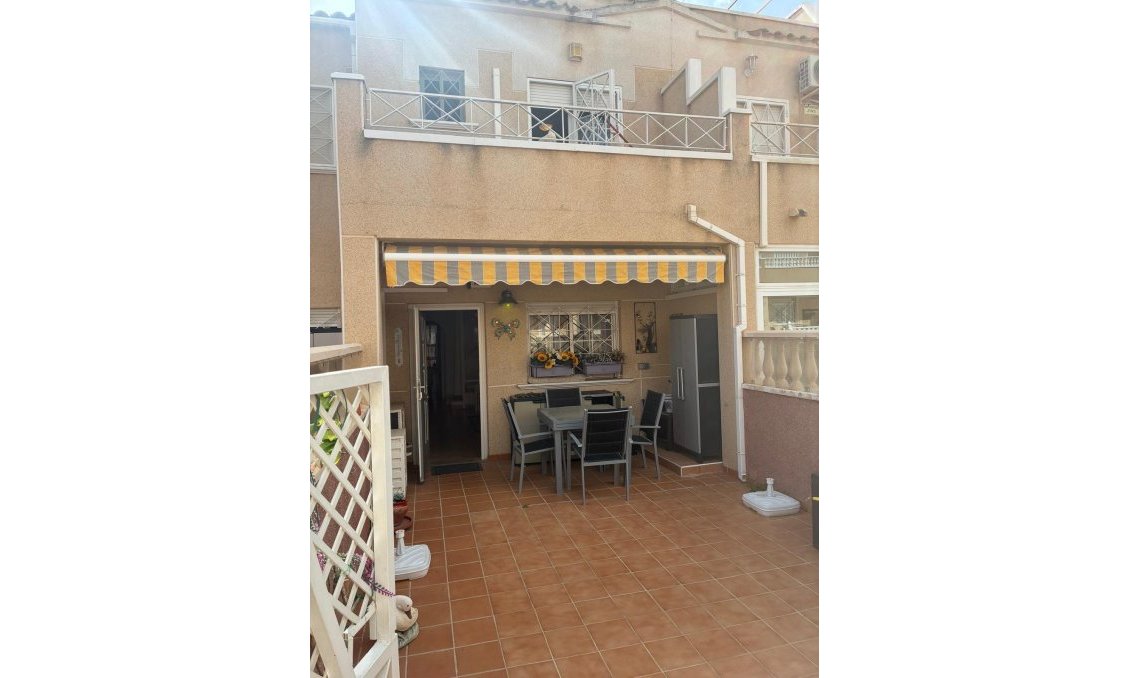 Resale - Bungalow -
Orihuela Costa - Los Almendros-la Florida