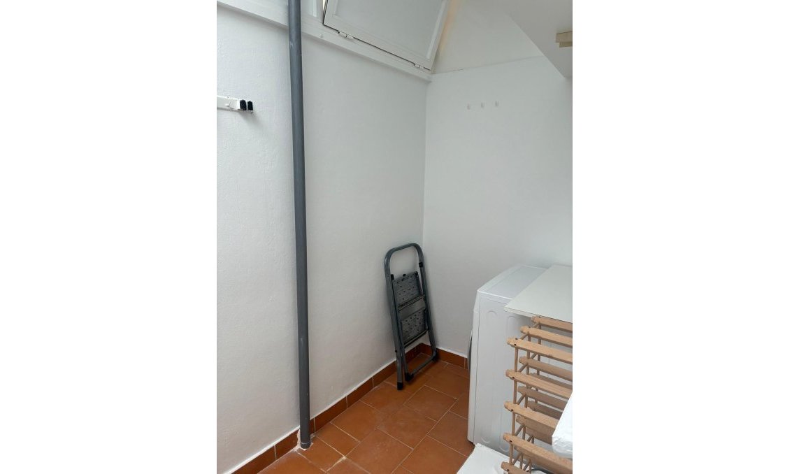 Resale - Bungalow -
Orihuela Costa - Los Almendros-la Florida