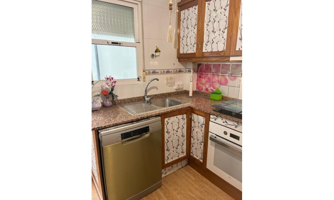 Resale - Bungalow -
Orihuela Costa - Los Almendros-la Florida