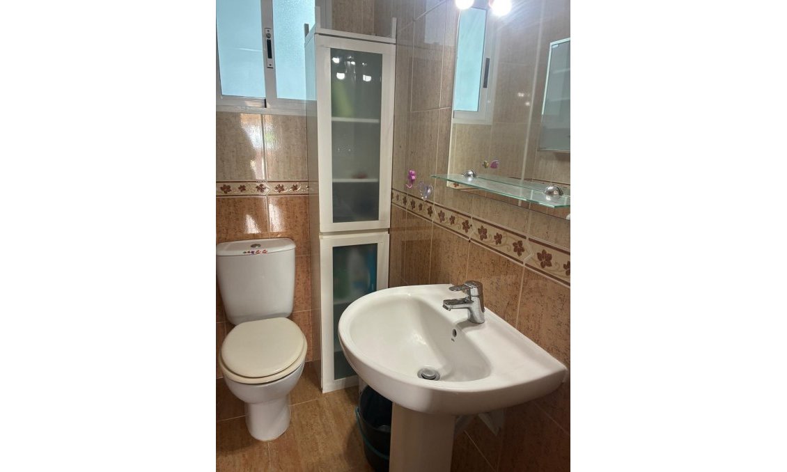 Resale - Bungalow -
Orihuela Costa - Los Almendros-la Florida