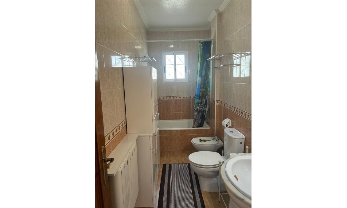 Resale - Bungalow -
Orihuela Costa - Los Almendros-la Florida