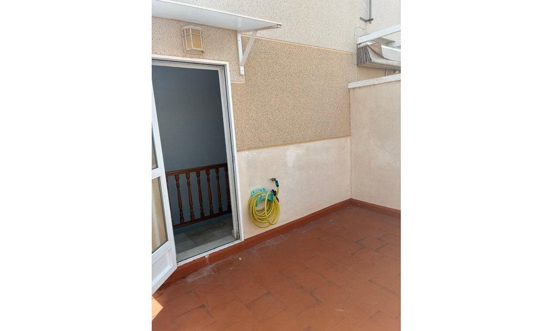 Resale - Bungalow -
Orihuela Costa - Los Almendros-la Florida