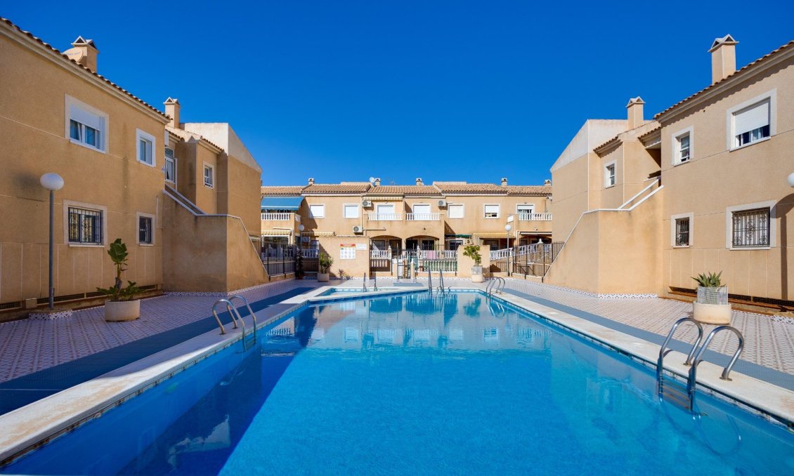 Segunda mano - Bungalow -
Torrevieja - El Molino