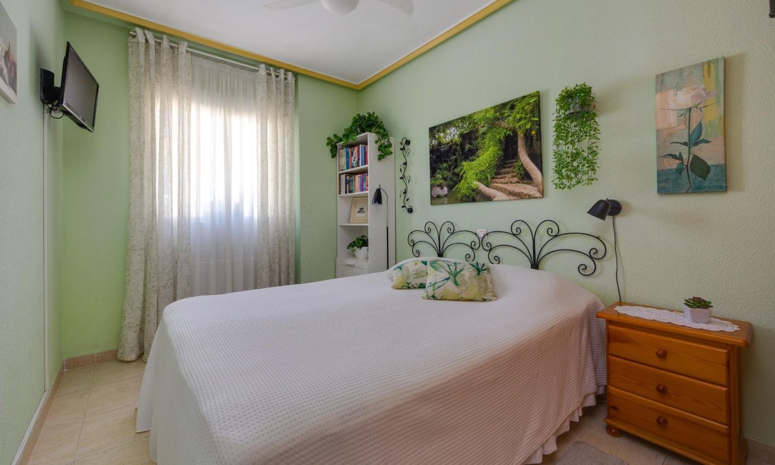 Segunda mano - Bungalow -
Torrevieja - El Molino