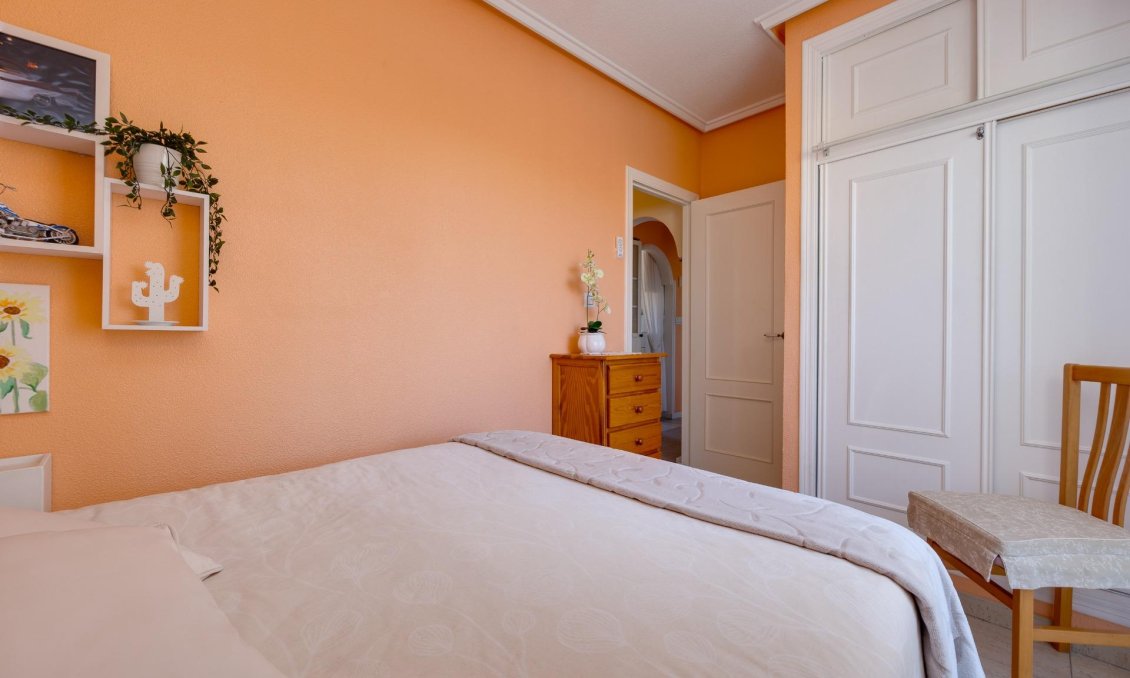 Segunda mano - Bungalow -
Torrevieja - El Molino